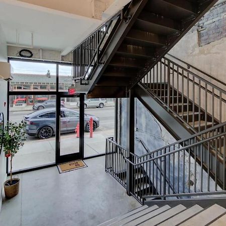 Historic Apartment In Prime Location Memphis Extérieur photo