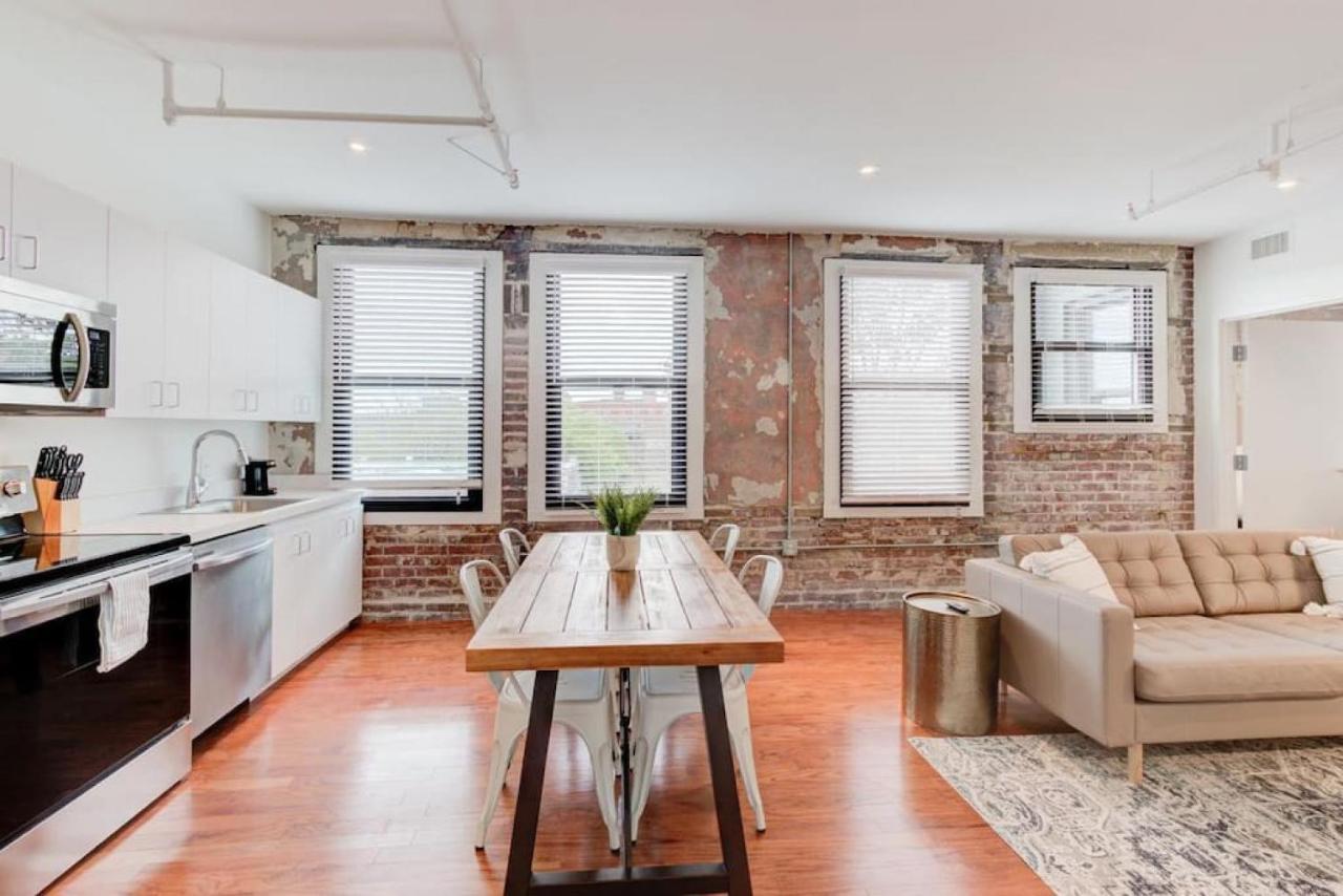 Historic Apartment In Prime Location Memphis Extérieur photo