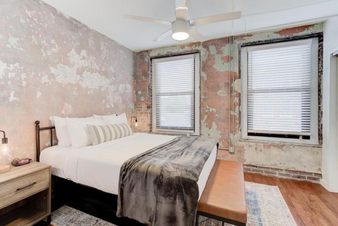 Historic Apartment In Prime Location Memphis Extérieur photo